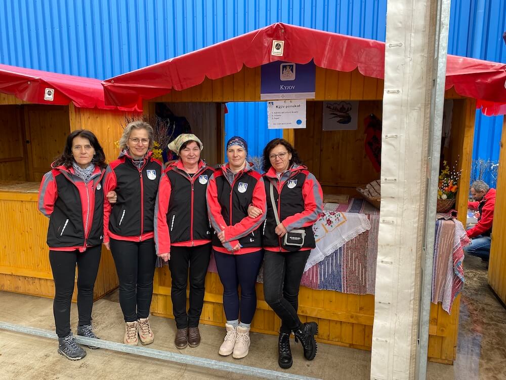 3 - Vŷzdobeno mame, ideme varity