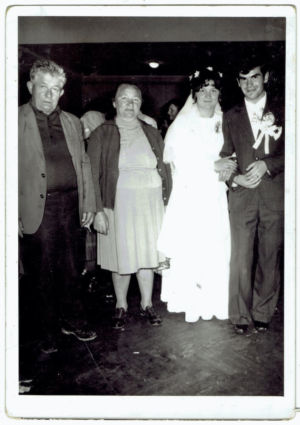 S rodičmi na svadbe, rok 1976