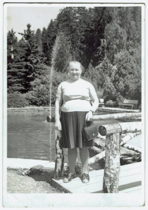 Zuzana Polaščinová, nar. 1923, rod. Chovancová. Pochádzala z domu č. 66